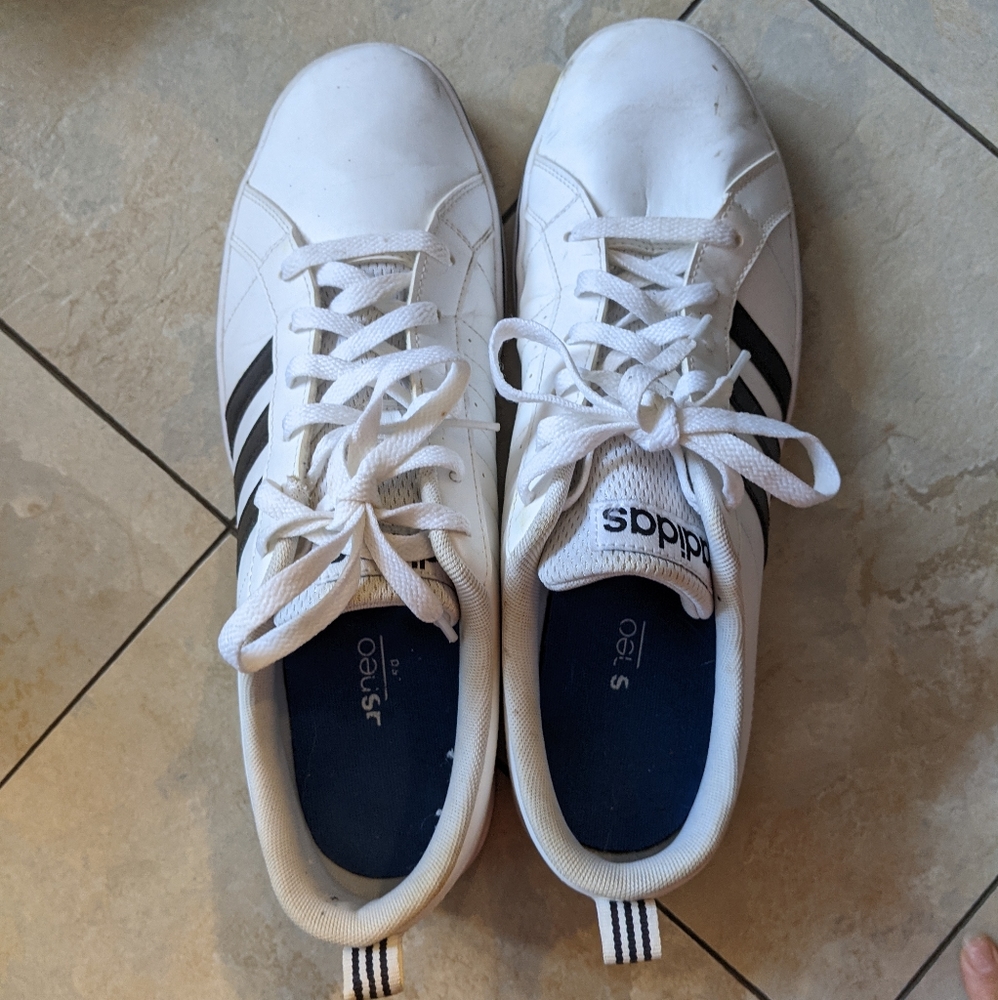 Men's white Adidas - Picture 2 of 6